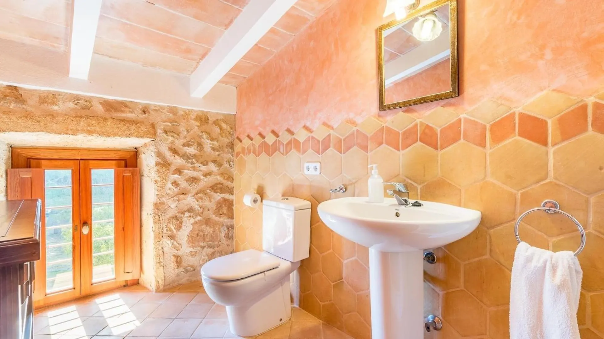 Ferienhaus Mit Privatpool Fuer 8 Personen Ca 350 Qm In San Lorenzo De Cardessar, Mallorca Suedostkueste Von Mallorca Sant Llorenc Des Cardassar